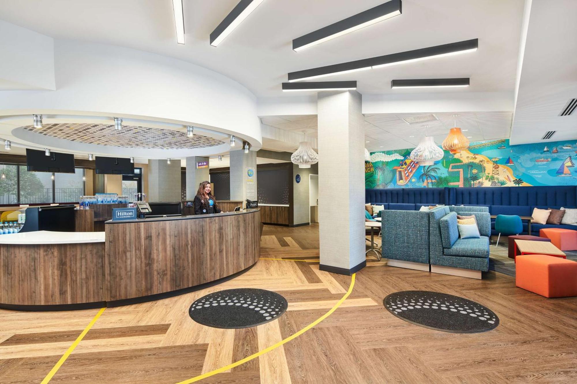 Tru By Hilton Ft Lauderdale Airport Hotel Dania Beach Exterior photo